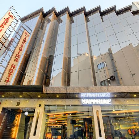 Airport La Sapphire Hotel & Restaurant ニューデリー エクステリア 写真